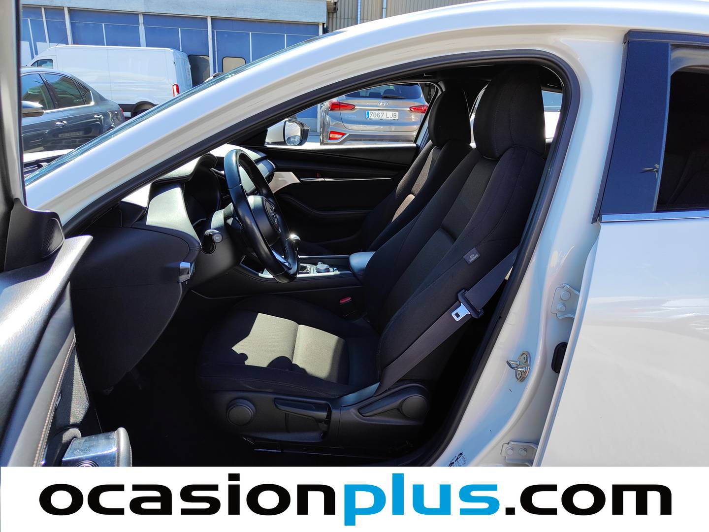 Foto asientos delanteros Mazda Mazda3 Mazda Mazda 3 2.0 SKYACTIV-X Zenith-X (181 CV)