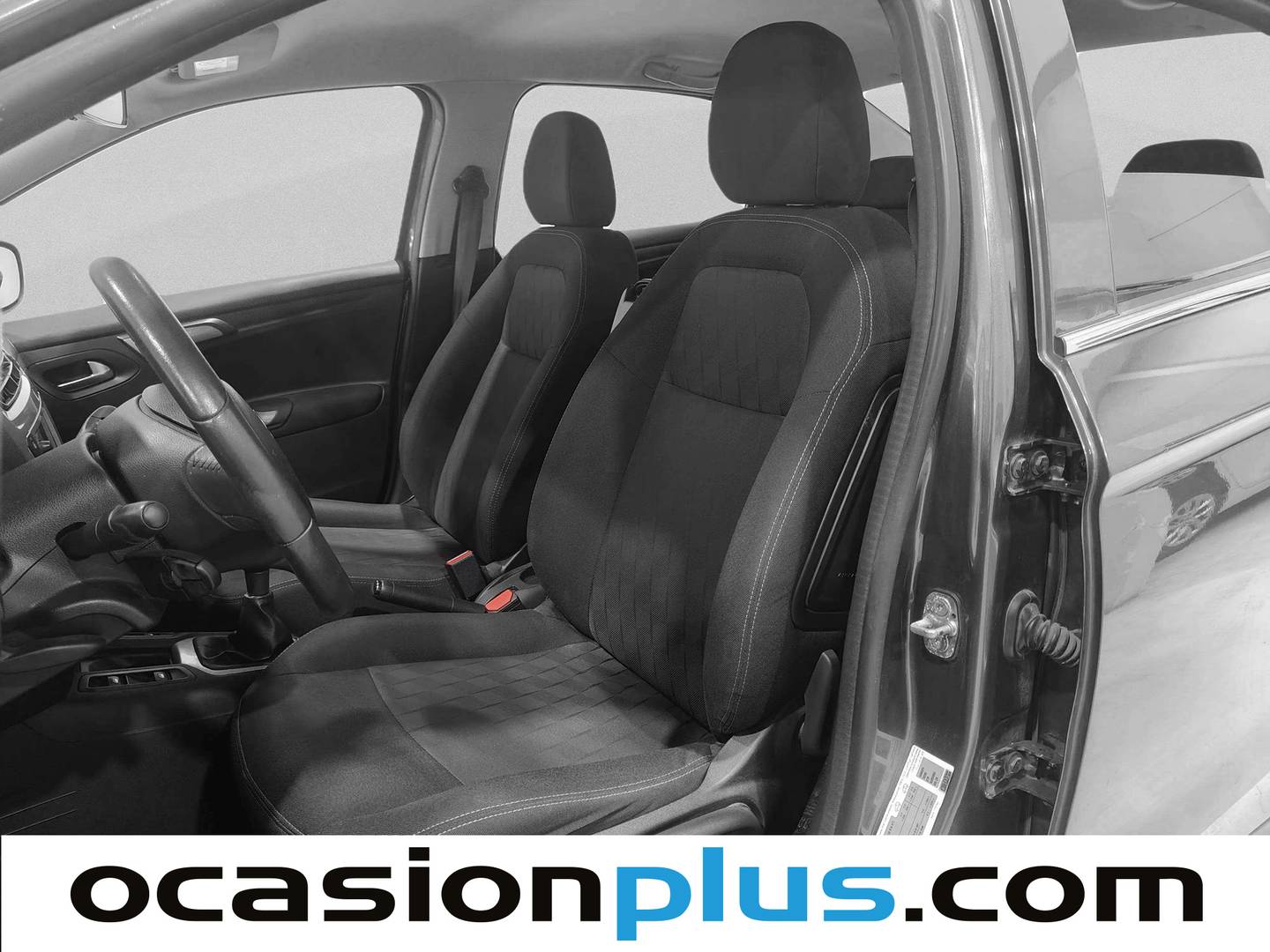 Foto asientos delanteros Citroën C-Elysée Citroën C-Elysee PureTech 82 Shine (82 CV)