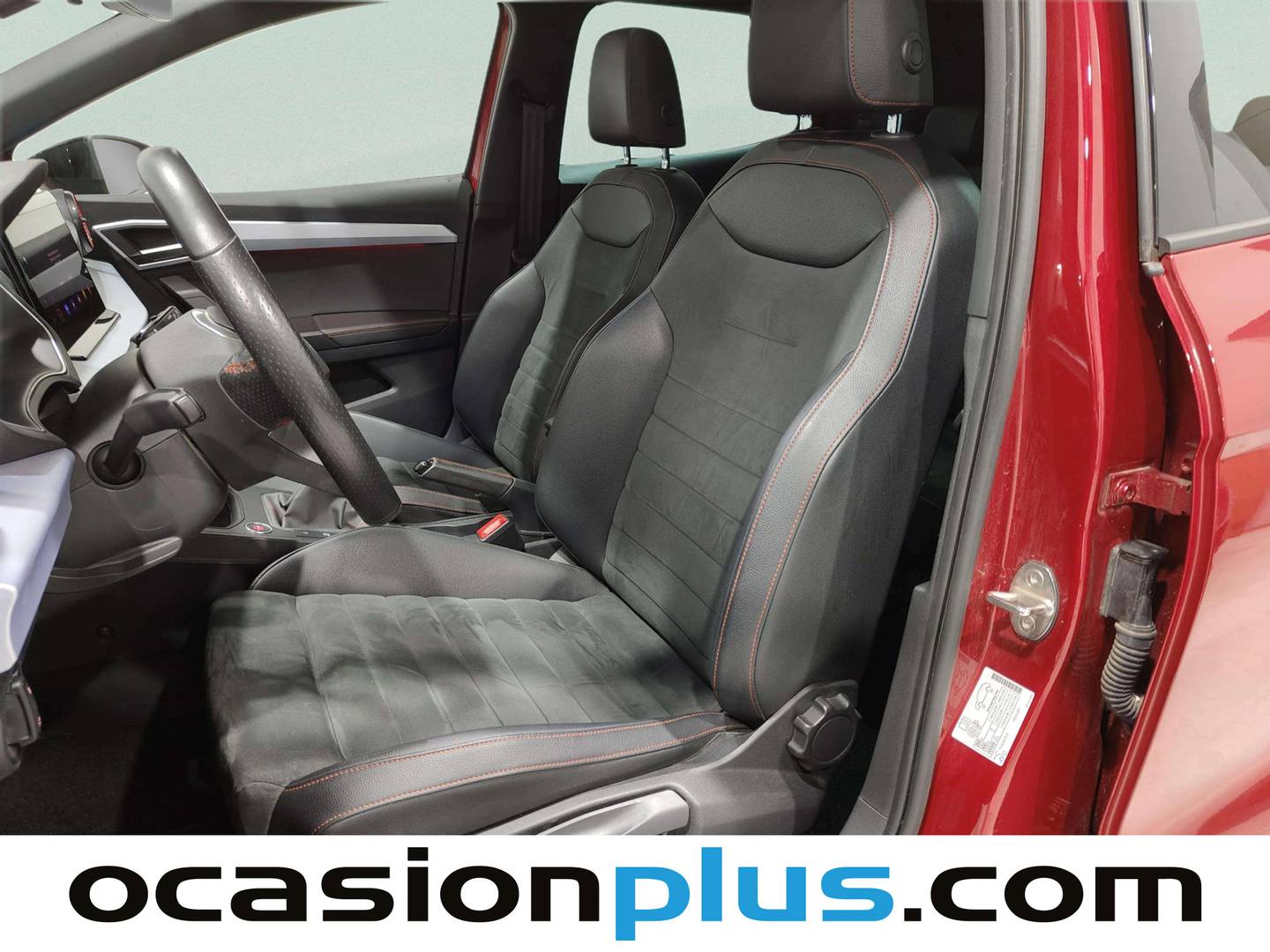 Foto asientos delanteros Seat Ibiza Seat Ibiza 1.0 TSI FR Plus (110 CV)