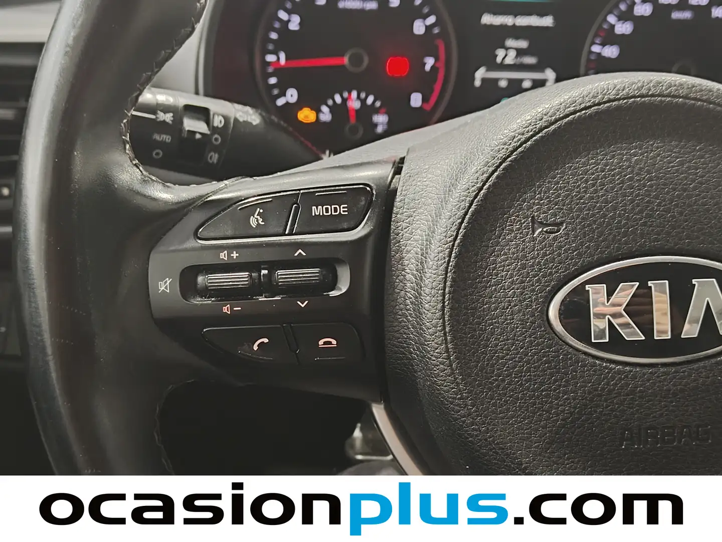 Foto KIA Stonic Kia Stonic 1.0 T-GDi MHEV Concept  (100 CV)