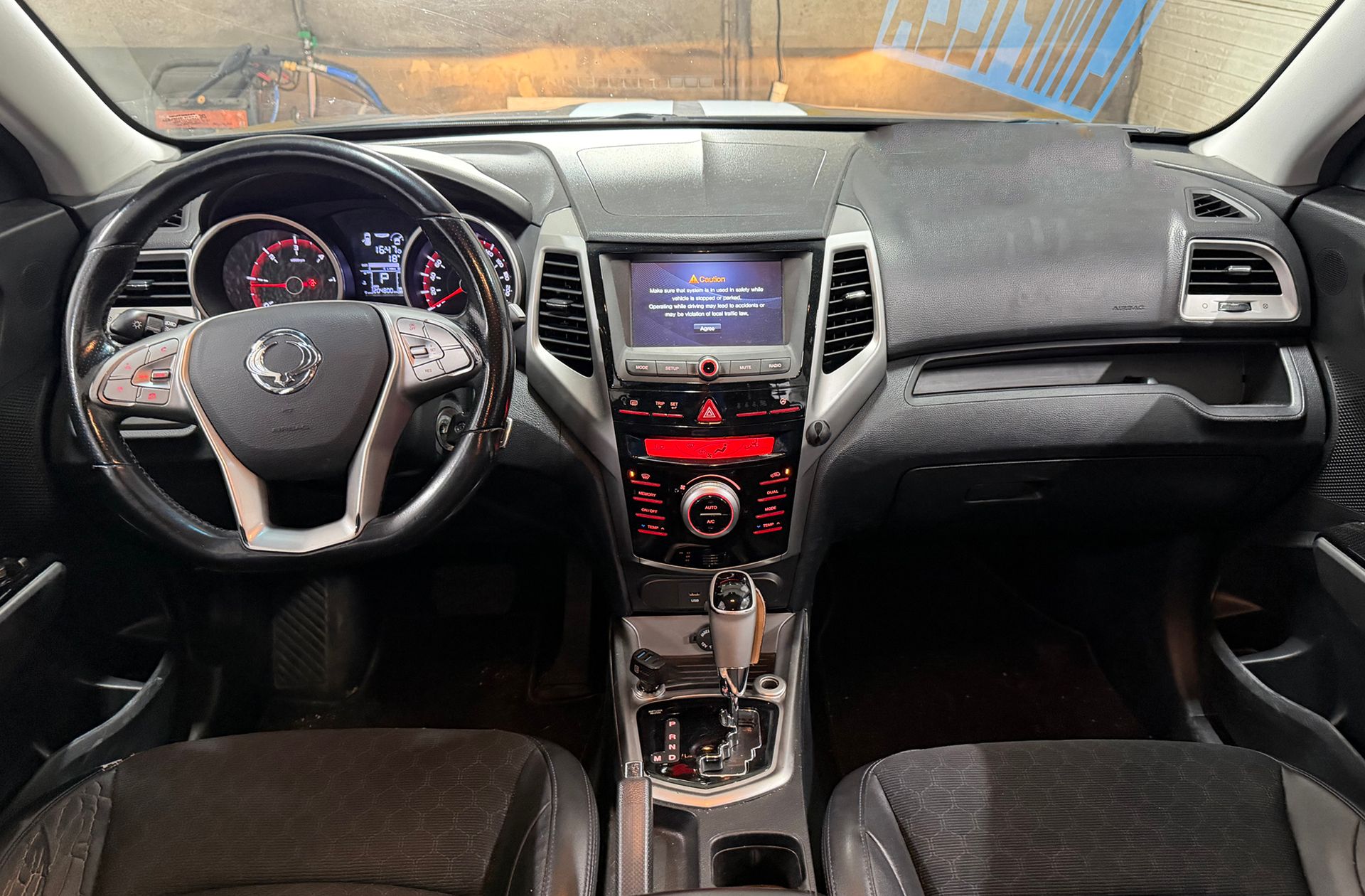 SsangYong Tivoli 1.6 D16T Limited 4x2 - foto 6