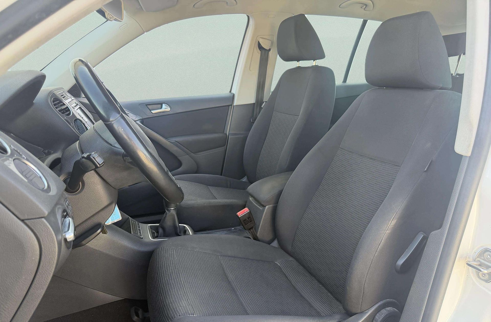 Volkswagen Tiguan 2.0 TDI Sport Style - foto 9