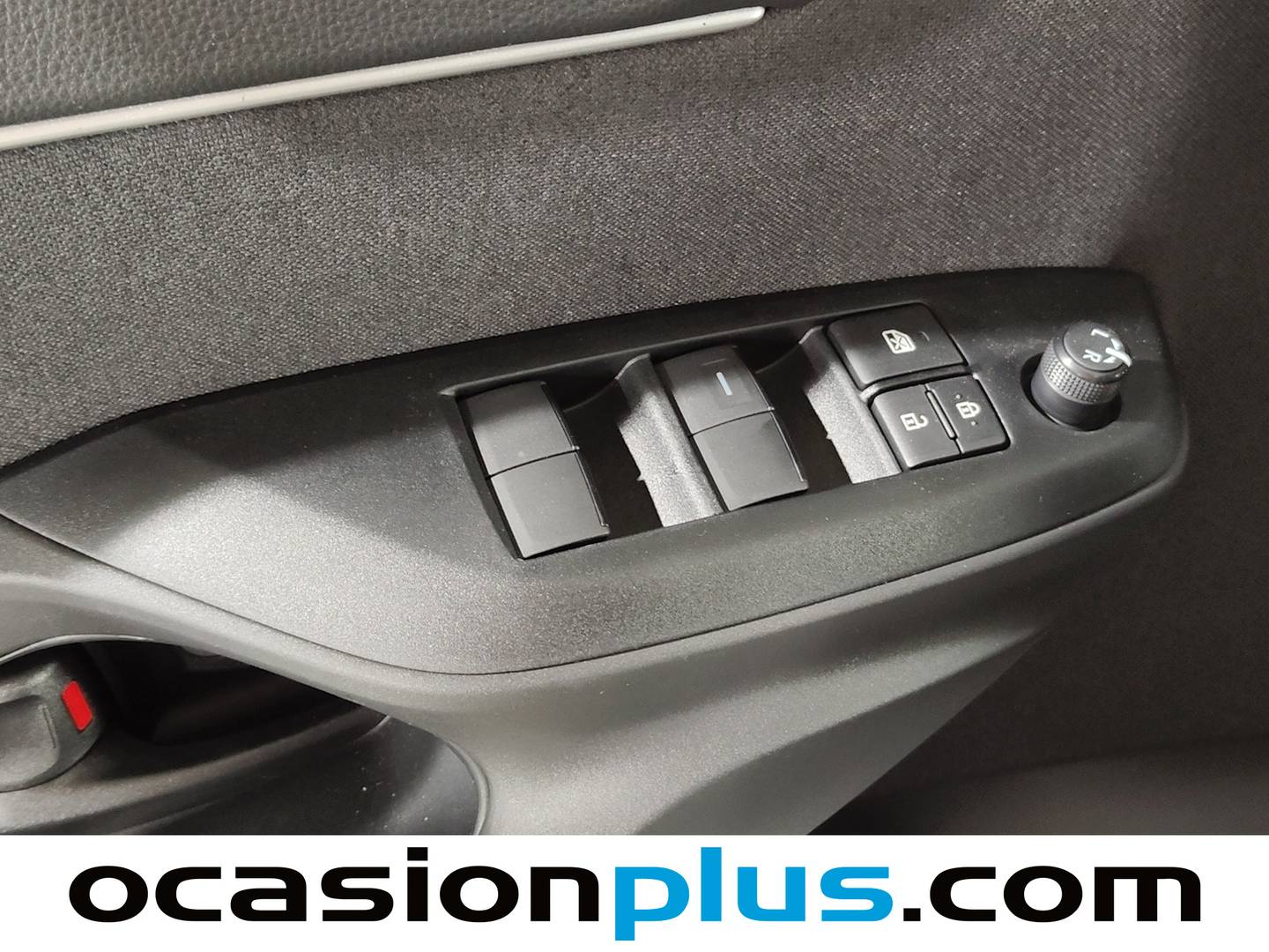 Foto Toyota Yaris Cross Toyota Yaris Cross 120H Business Plus (116 CV)