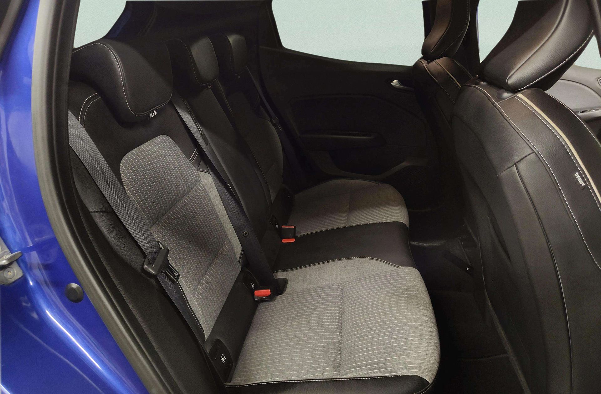 Renault Clio Techno TCe - foto 18