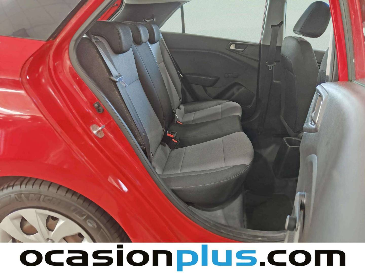 Hyundai i20 Hyundai i20 1.2 MPI Essence LE (75 CV) al mejor precio