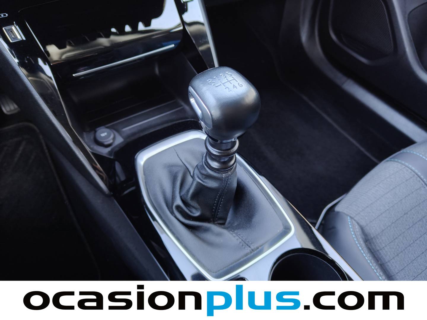 Peugeot 2008 Peugeot 2008 BlueHDi 110 Allure Pack (110 CV) de segunda mano