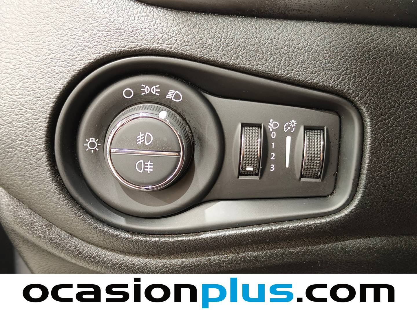 Jeep Renegade Jeep Renegade 1.6 Multijet Dawn of Justice 4x2 (120 CV) seminuevo