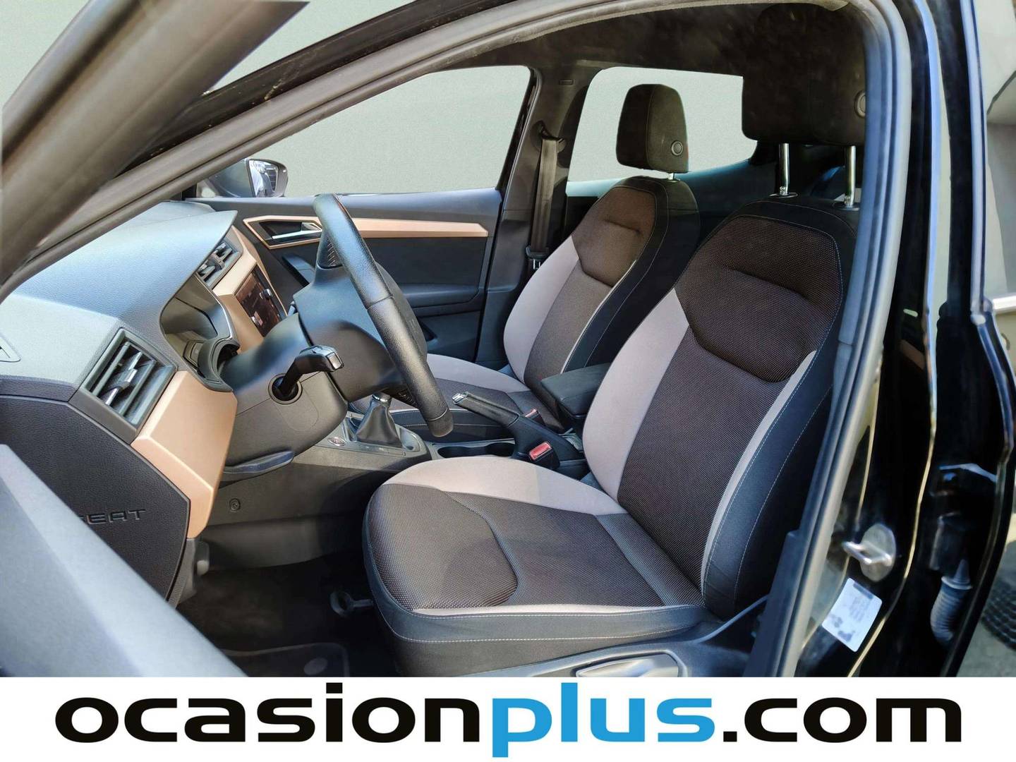 Foto asientos delanteros Seat Ibiza Seat Ibiza 1.0 EcoTSI Xcellence S&S (95 CV)