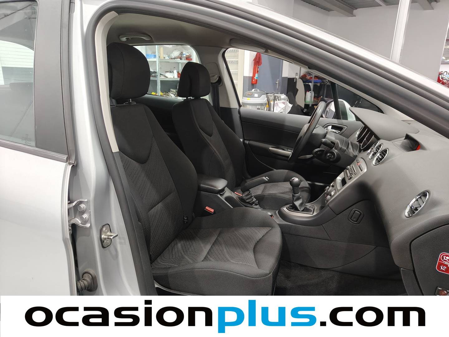 Peugeot 308 Peugeot 308 1.4 VTi Confort (95 CV) km 0