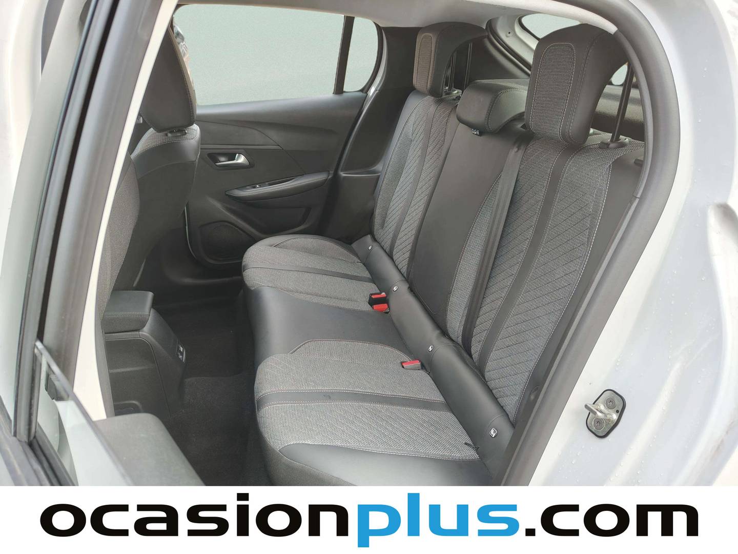 Foto Peugeot 208 Peugeot 208 PureTech 100 Allure (100 CV)