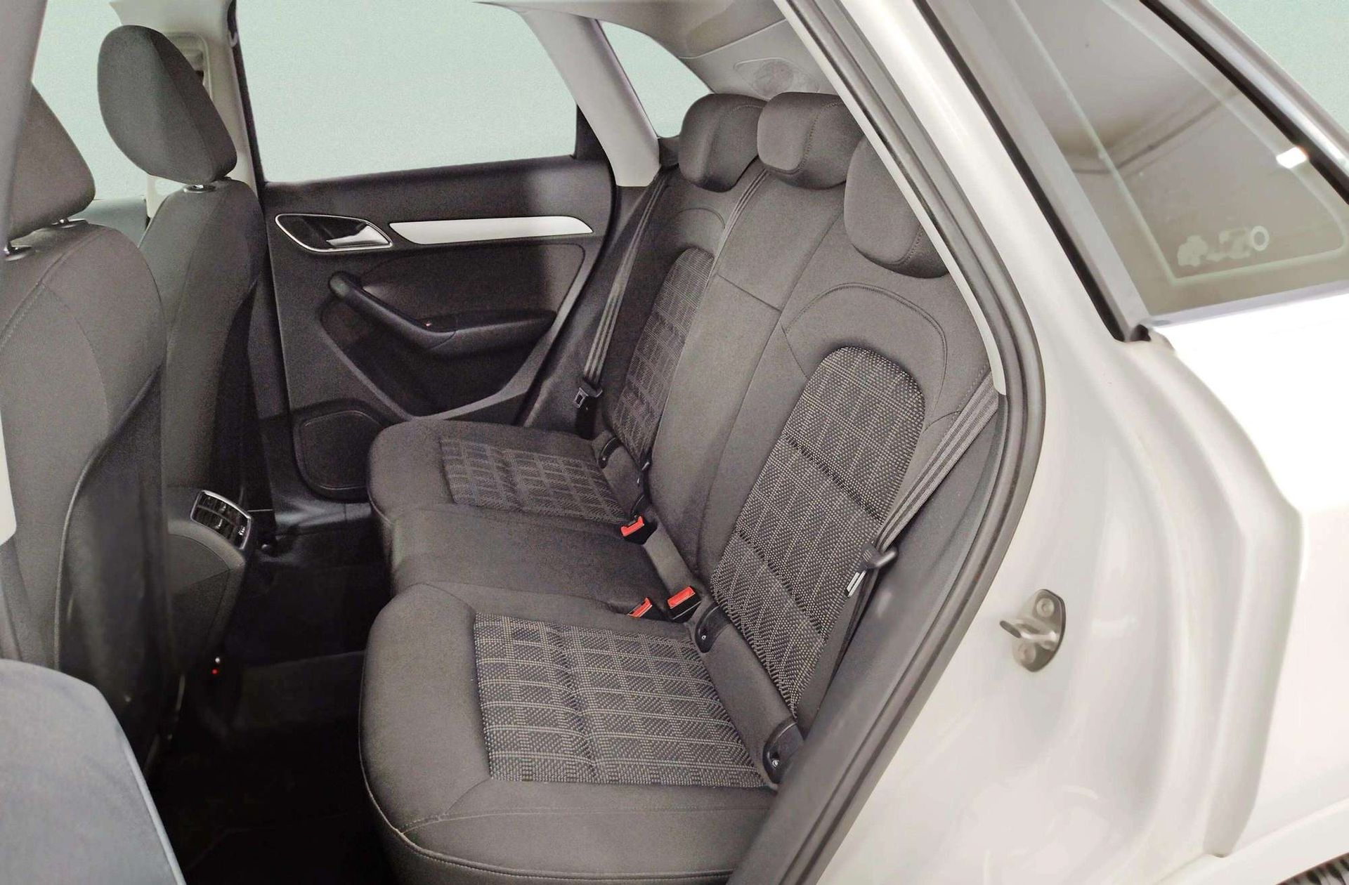 Audi Q3 sport edition 2.0 TDI S tronic - foto 11