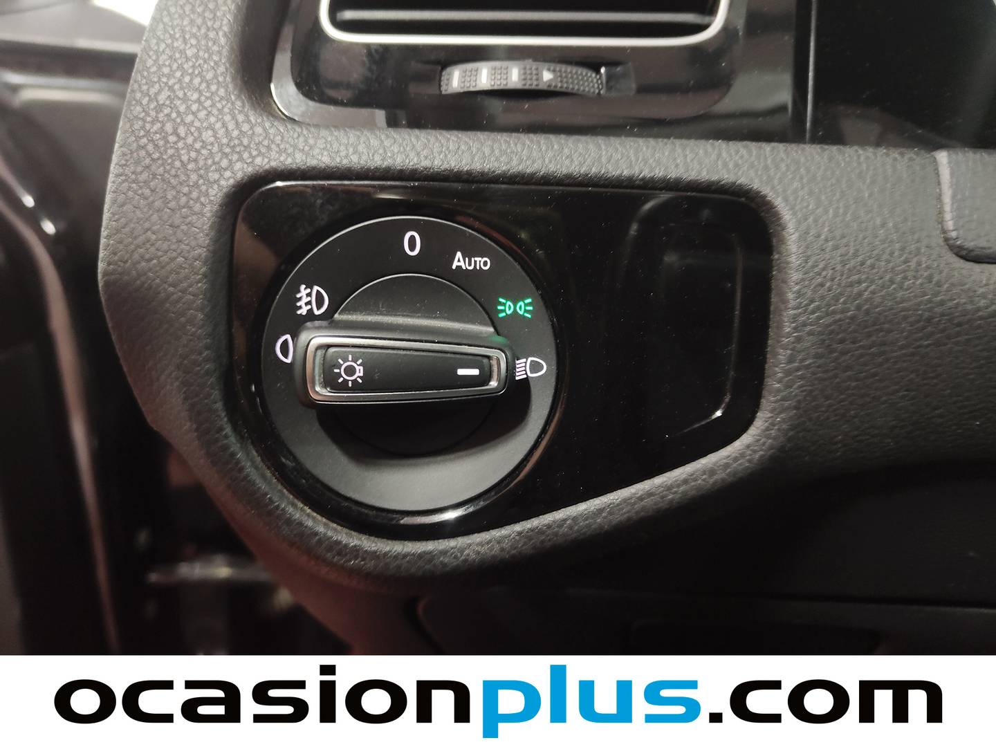 Volkswagen Golf Volkswagen Golf Sport 1.4 TSI BMT ACT Tech BMT (150 CV) de ocasión