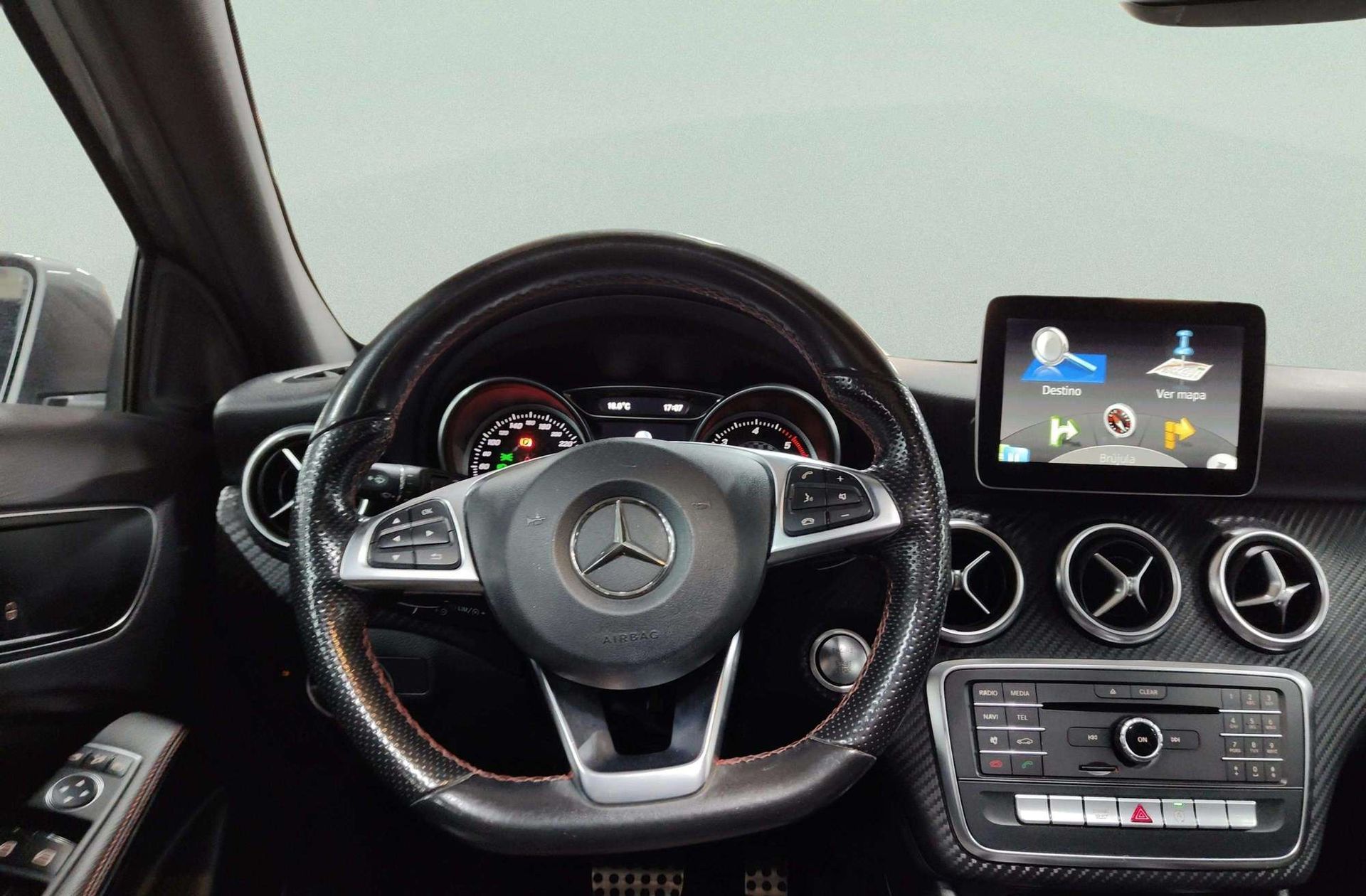 Mercedes-Benz Clase A 200 d AMG Line - foto 28