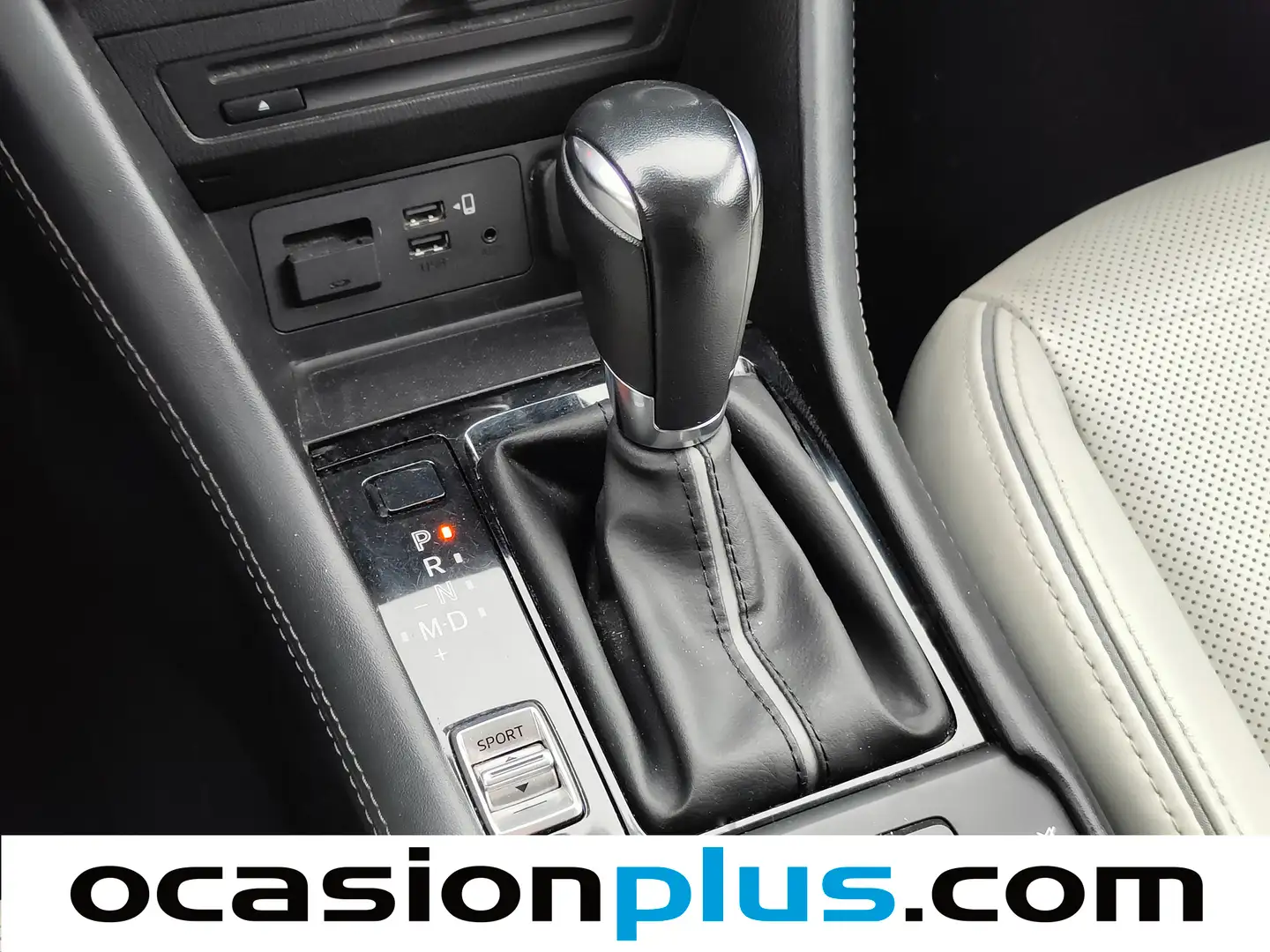 Foto Mazda CX-3 Mazda CX-3 2.0 G Zenith White 2WD AT (121 CV)