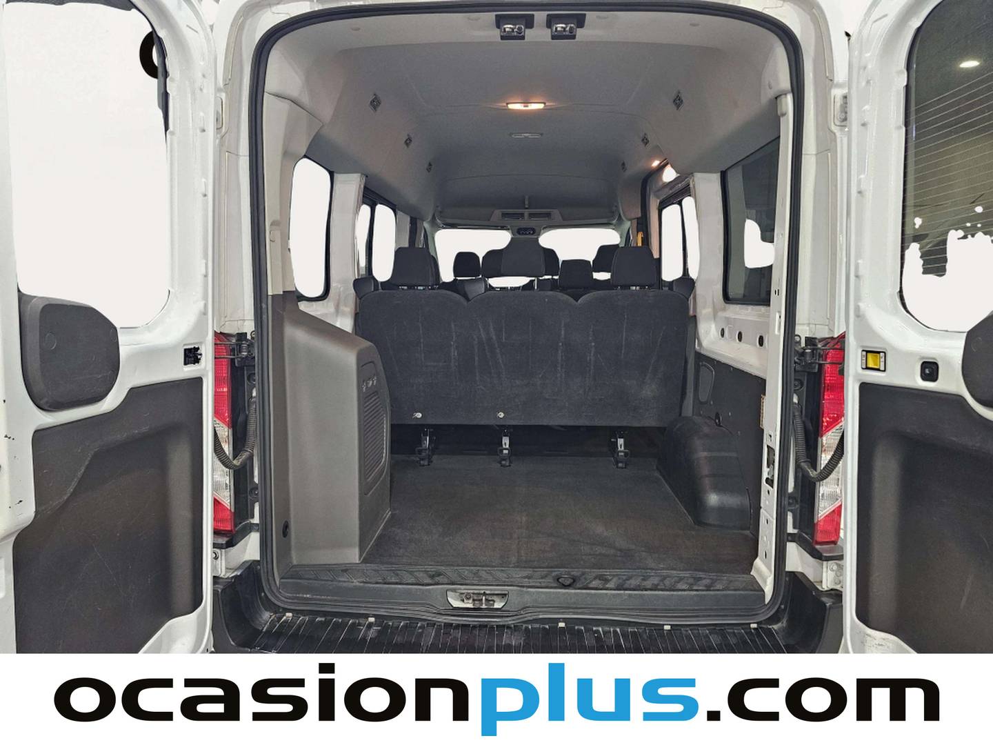 Foto asientos traseros Ford Transit Ford Transit Kombi 350 L2H2 Trend (130 CV)