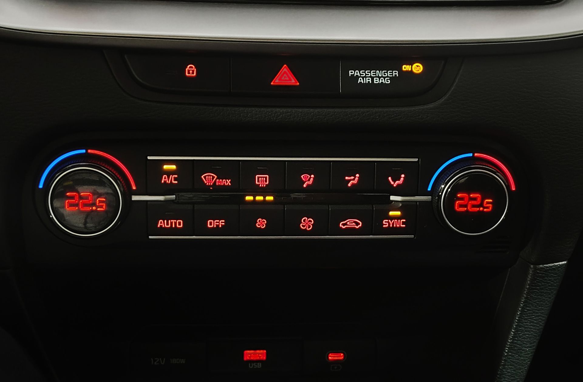 Kia Ceed 1.6 MHEV iMT Drive - foto 26