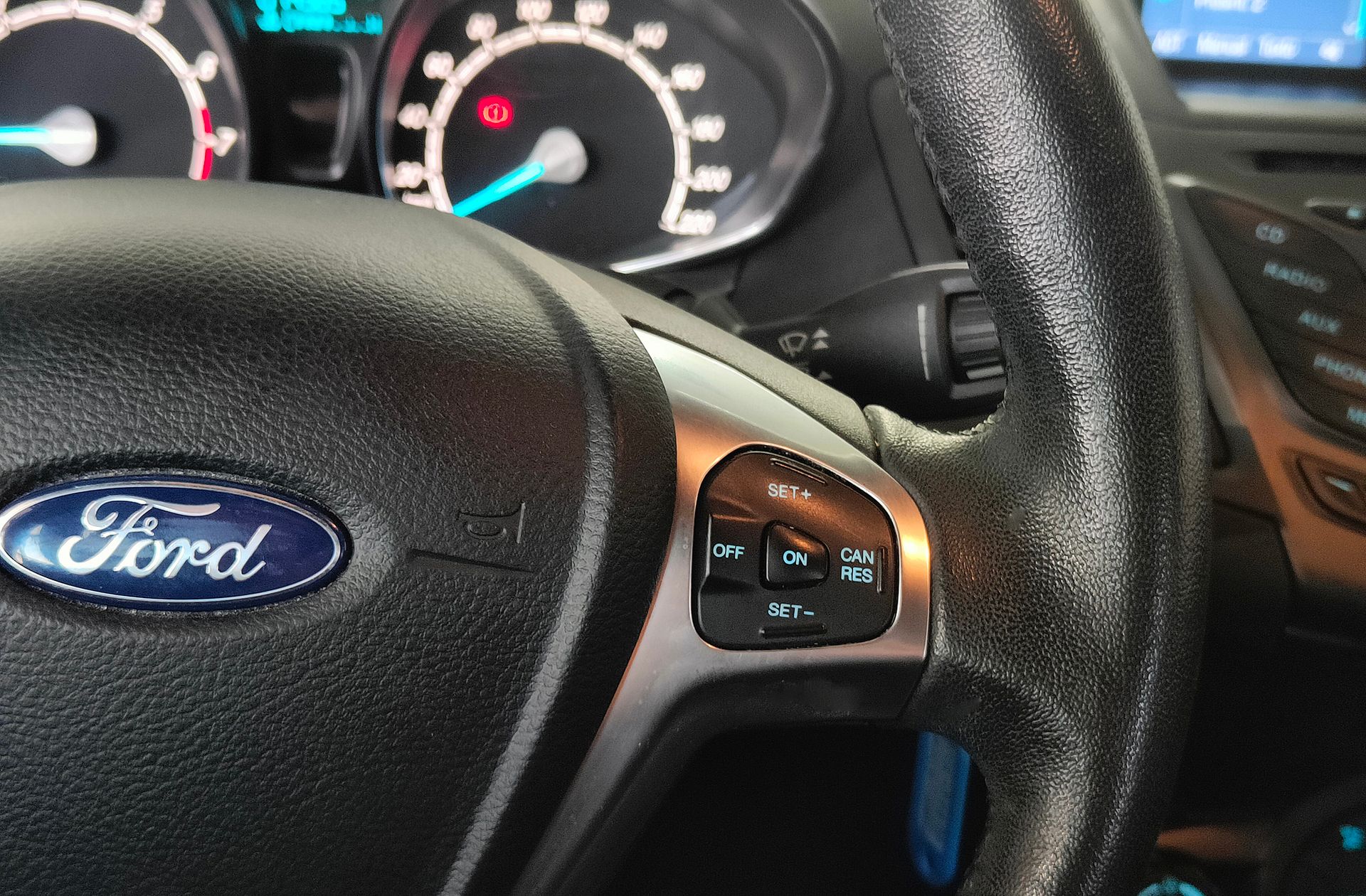 Ford Fiesta 1.0 EcoBoost Trend - foto 22