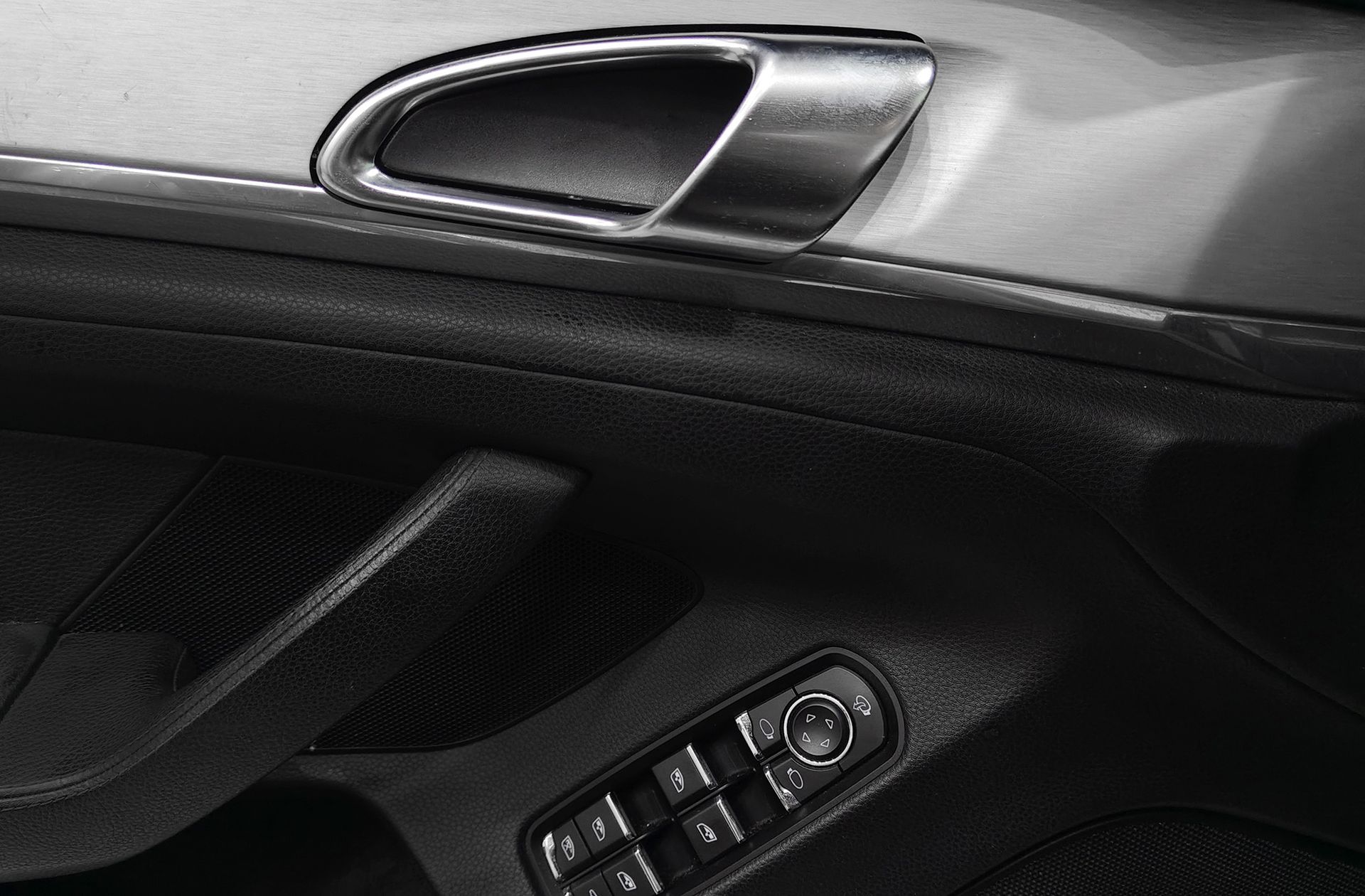 Porsche Panamera 3.0 TD - foto 38
