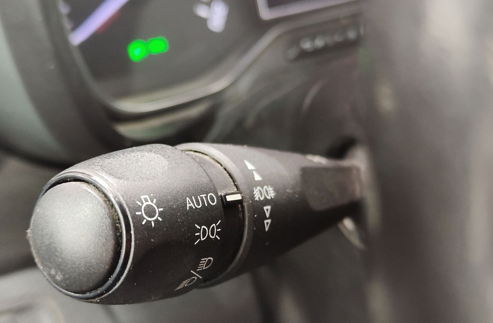 Citroën Berlingo BlueHDi 130 Talla XL Shine EAT8 7 plazas - foto 31