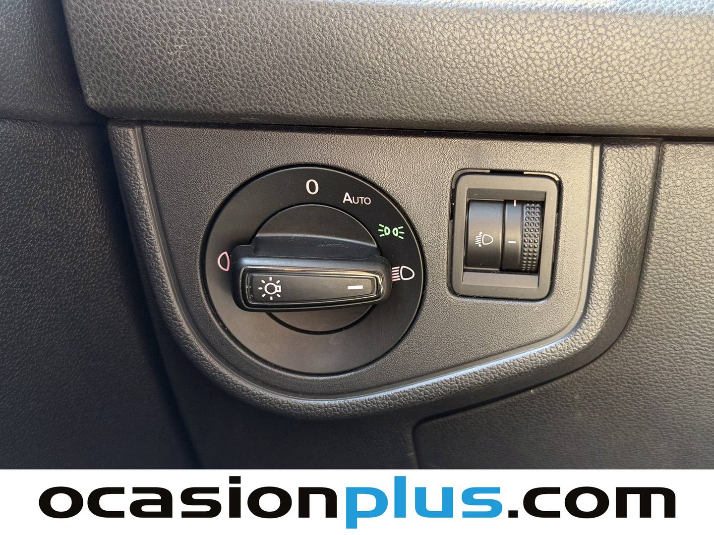 Equipamiento del Volkswagen Polo Volkswagen Polo Advance 1.0 TSI  (95 CV)