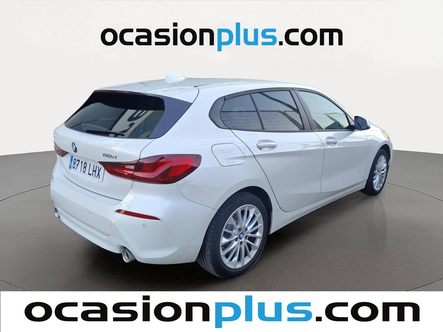 Foto trasera BMW Serie 1 BMW Serie 1 118d Business (150 CV) derecha
