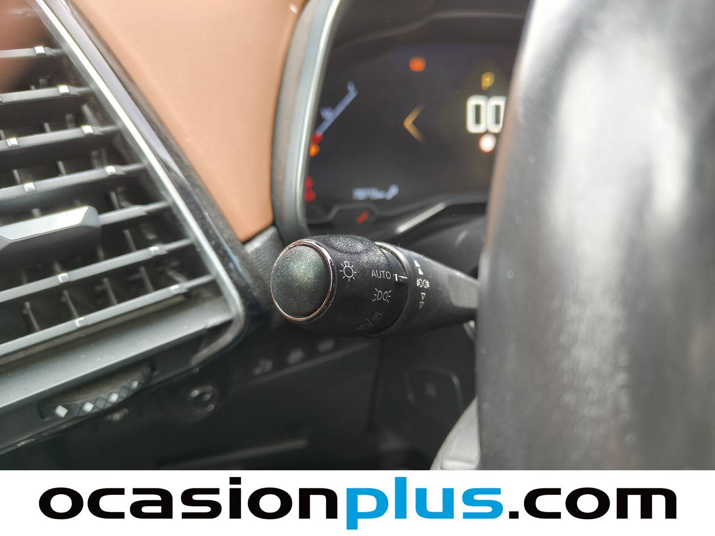 Foto DS DS 7 Crossback DS DS7 Crossback PureTech 180 Grand Chic Auto (180 CV)