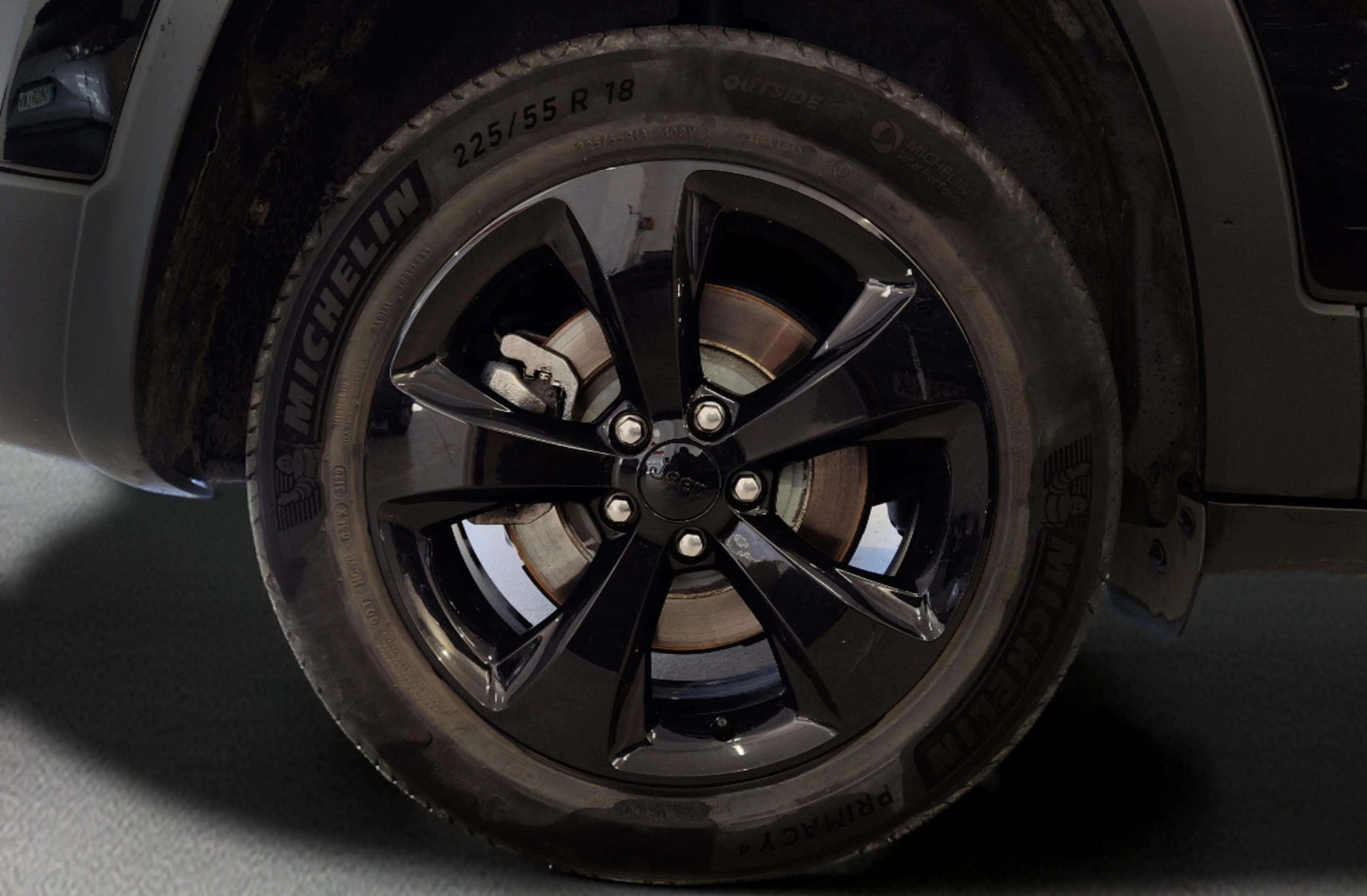 Jeep Cherokee 2.2D Night Eagle 4x4 ADI Aut. - foto 37