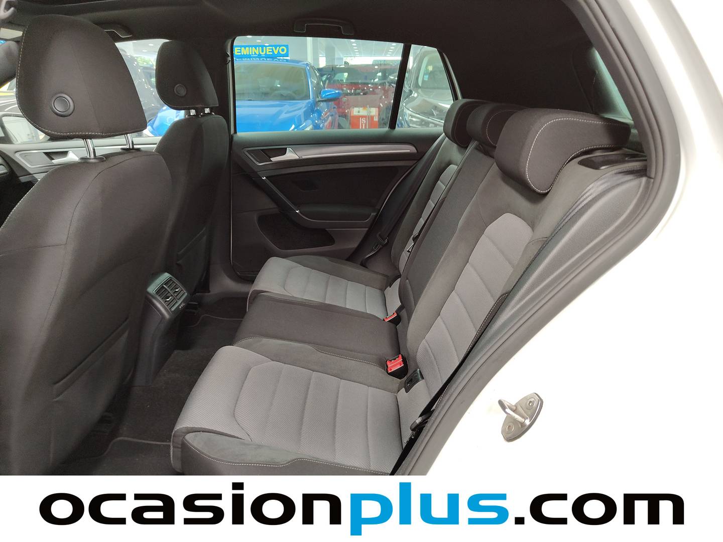 Foto asientos traseros Volkswagen Golf Volkswagen Golf 2.0 TDI CR BMT (150 CV) DSG Pack R-Line