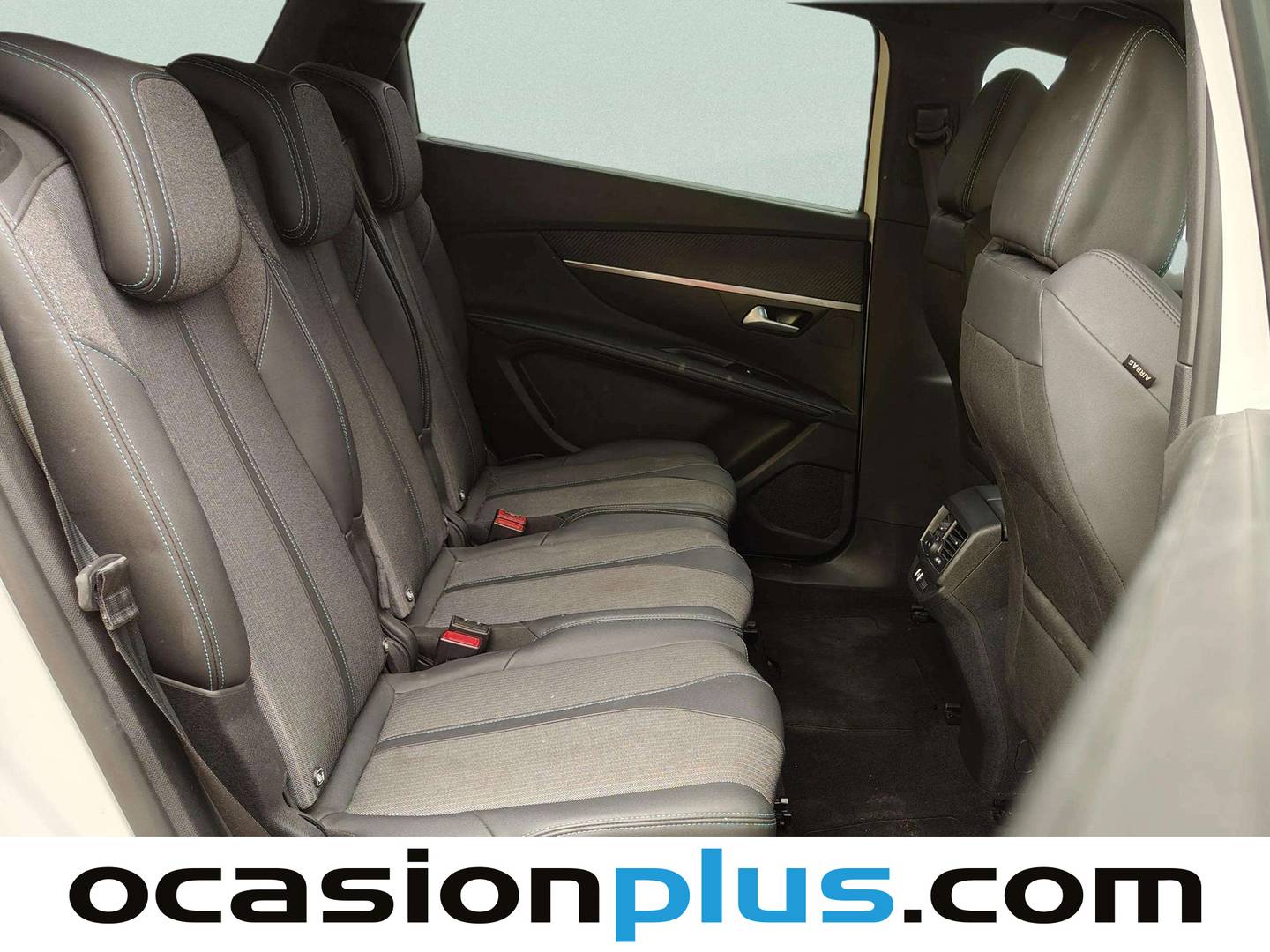Peugeot 5008 Hybrid Peugeot 5008 Hybrid 1.2 Allure Pack eDCS6 (136 CV) km 0