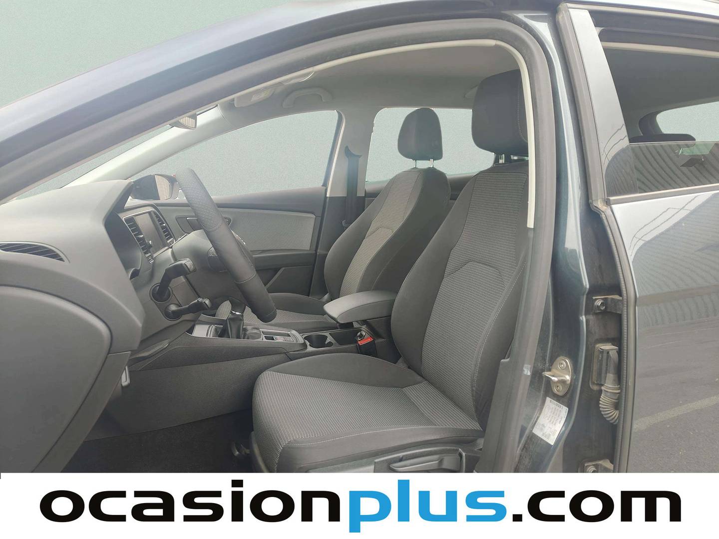 Foto asientos delanteros Seat León Seat León ST 1.5 EcoTSI S&S Style (130 CV)