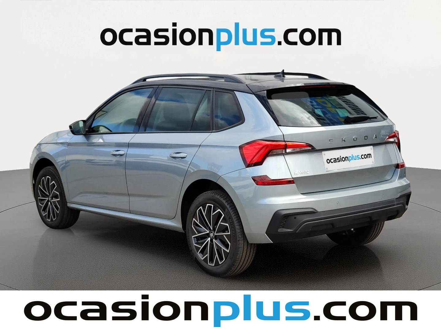 Foto trasera Skoda Kamiq Skoda Kamiq 1.0 TSI Selection DSG (115 CV) izquierda
