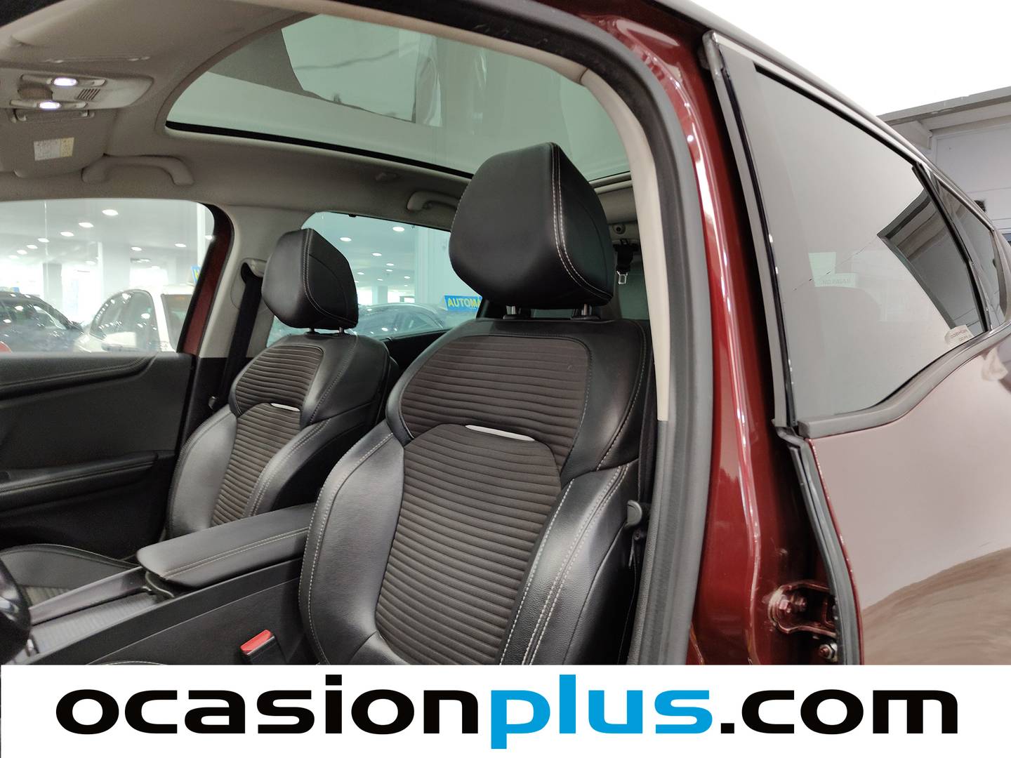 Extras y acabados del Renault Scénic Renault Scenic Zen Energy TCe (130 CV)