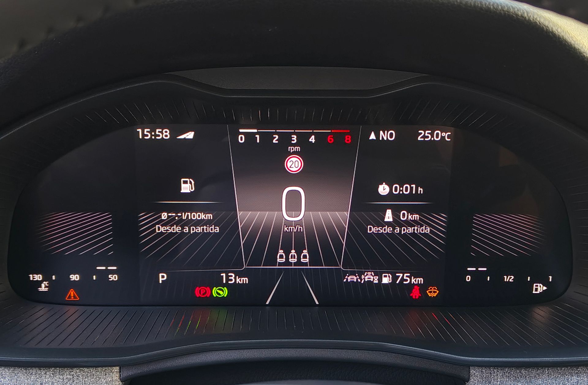 Škoda Kamiq 1.0 TSI Selection DSG - foto 22