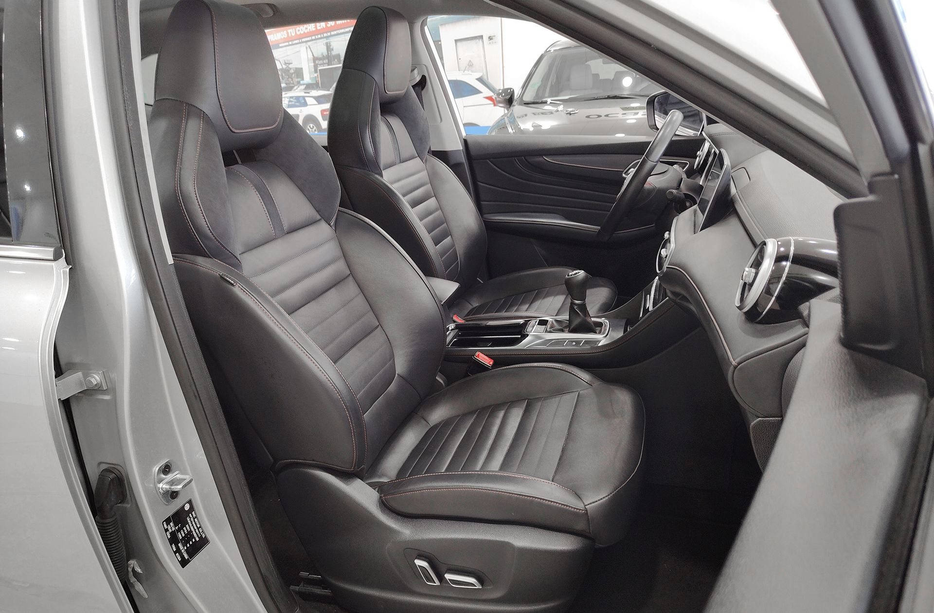 MG HS 1.5 Turbo GDI Luxury - foto 21