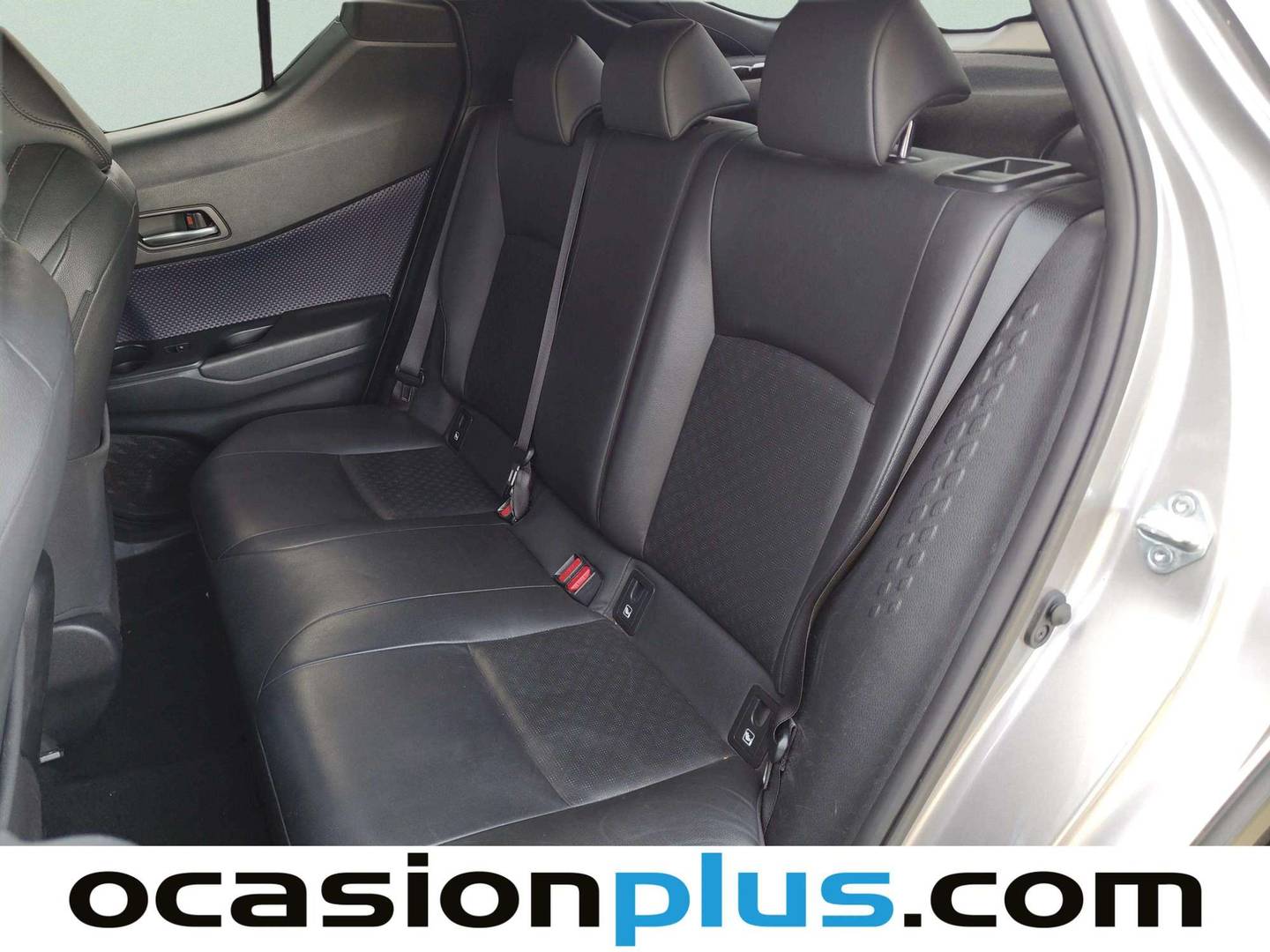 Foto asientos traseros Toyota C-HR Toyota C-HR C-HR 1.8 125H Dynamic Plus (122 CV)