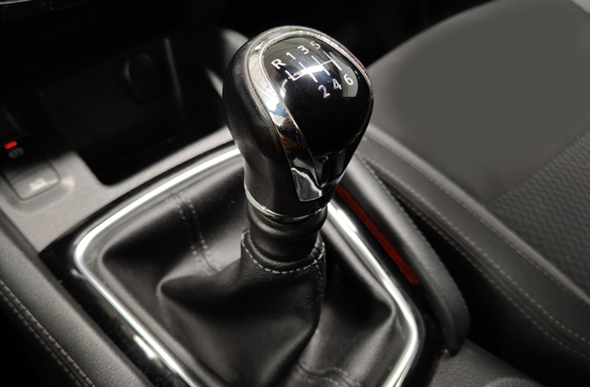 Nissan Qashqai dCi 110 Acenta 4x2 - foto 5