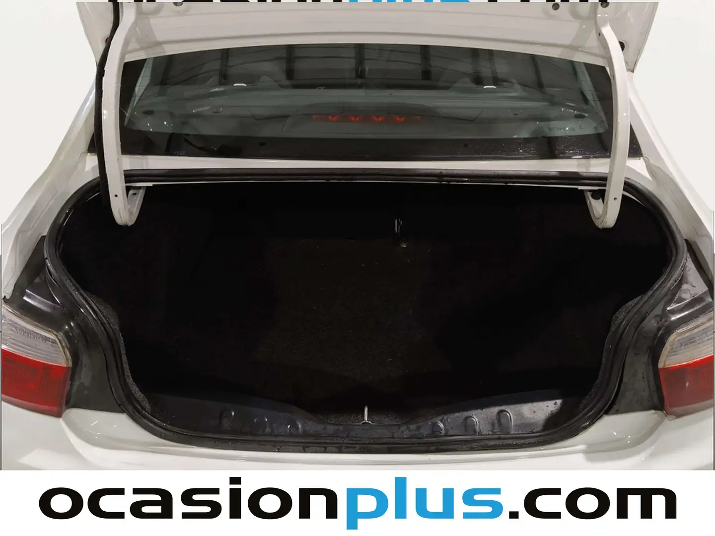 Foto Citroën C-Elysée Citroen C-Elysee 1.6 VTi Seduction (115 CV)