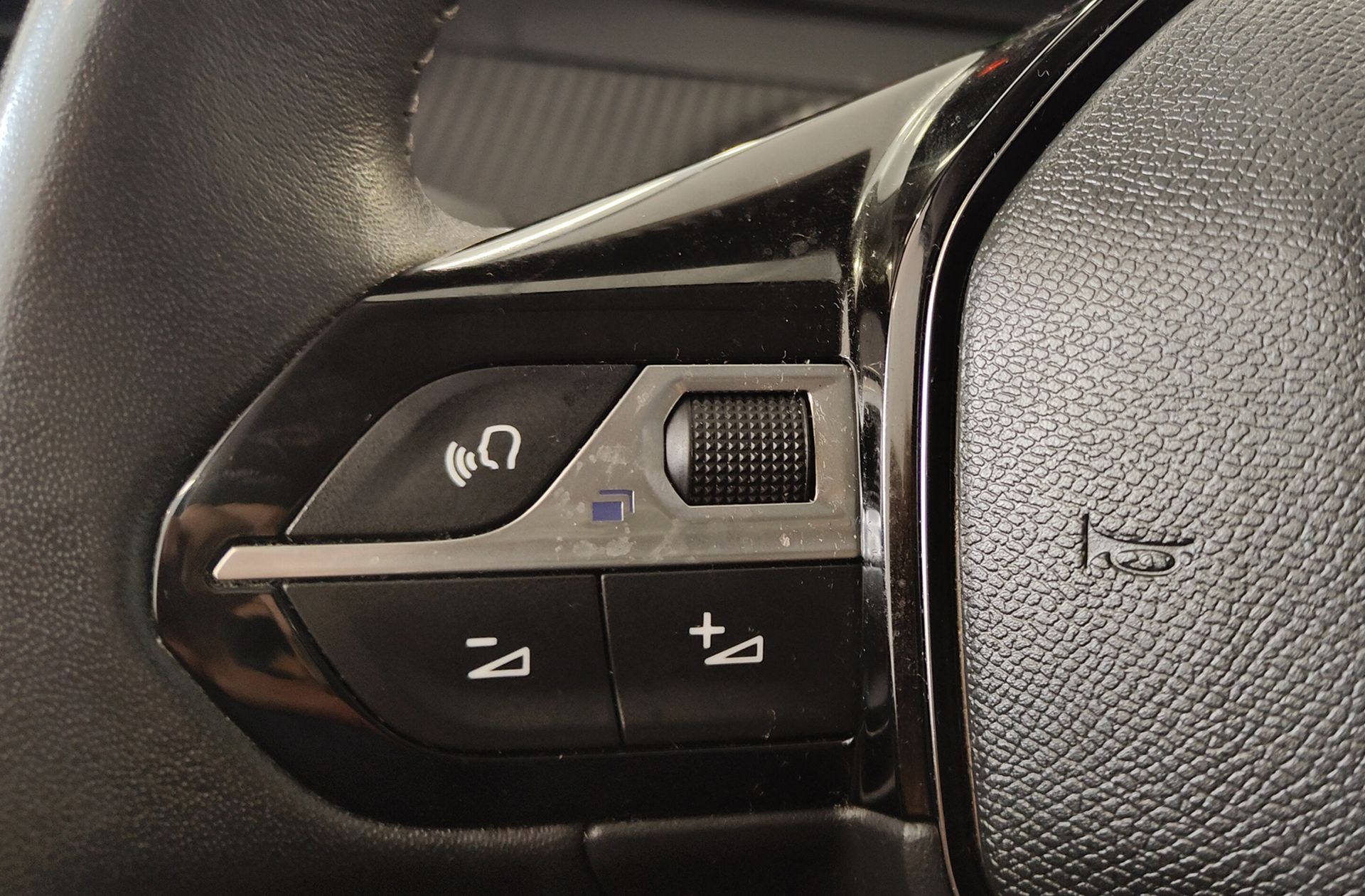 Peugeot 208 PureTech 100 Active Pack - foto 24