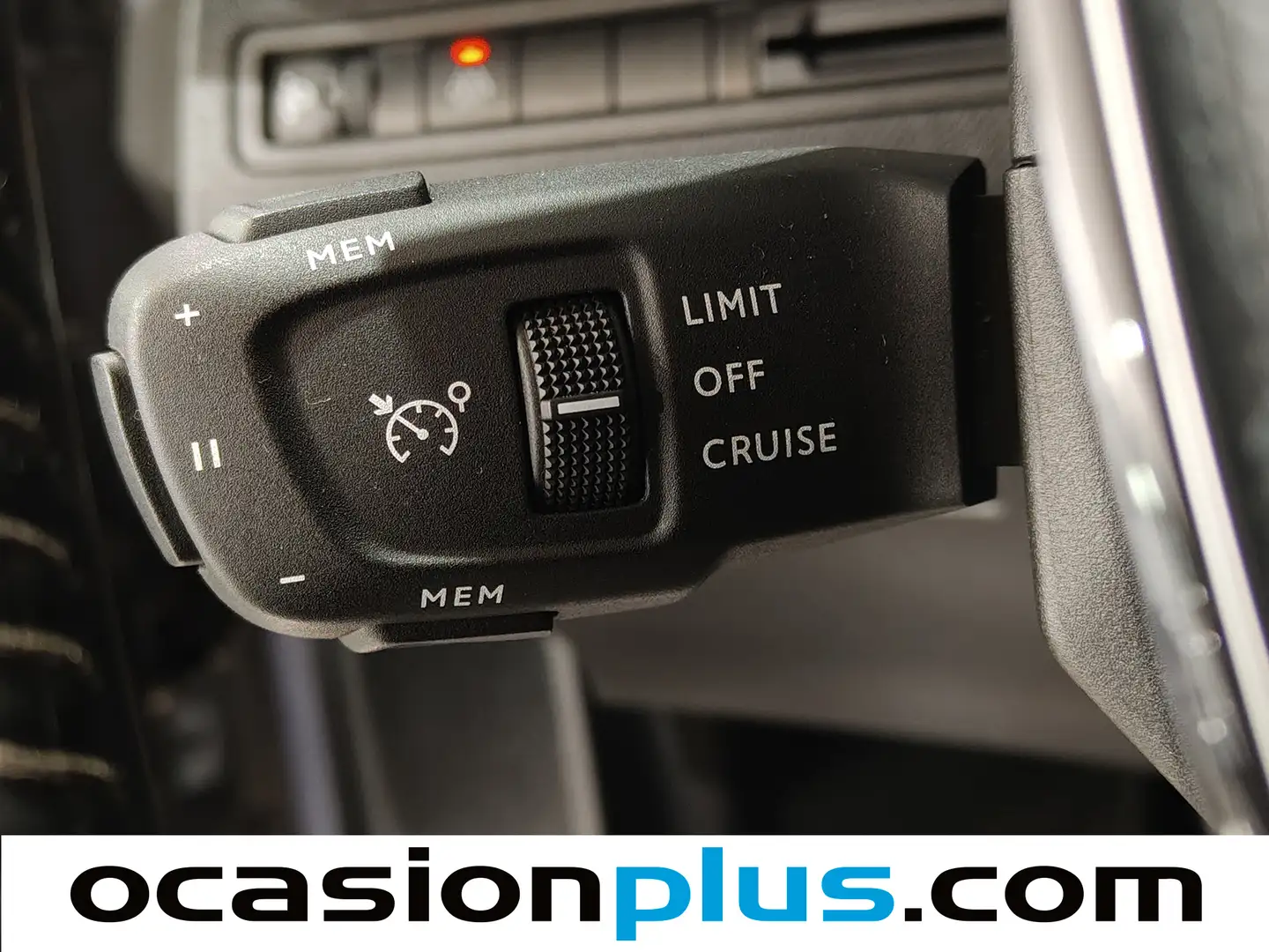 Foto Peugeot 5008 Peugeot 5008 PureTech 130 S&S Allure EAT8 (130 CV)