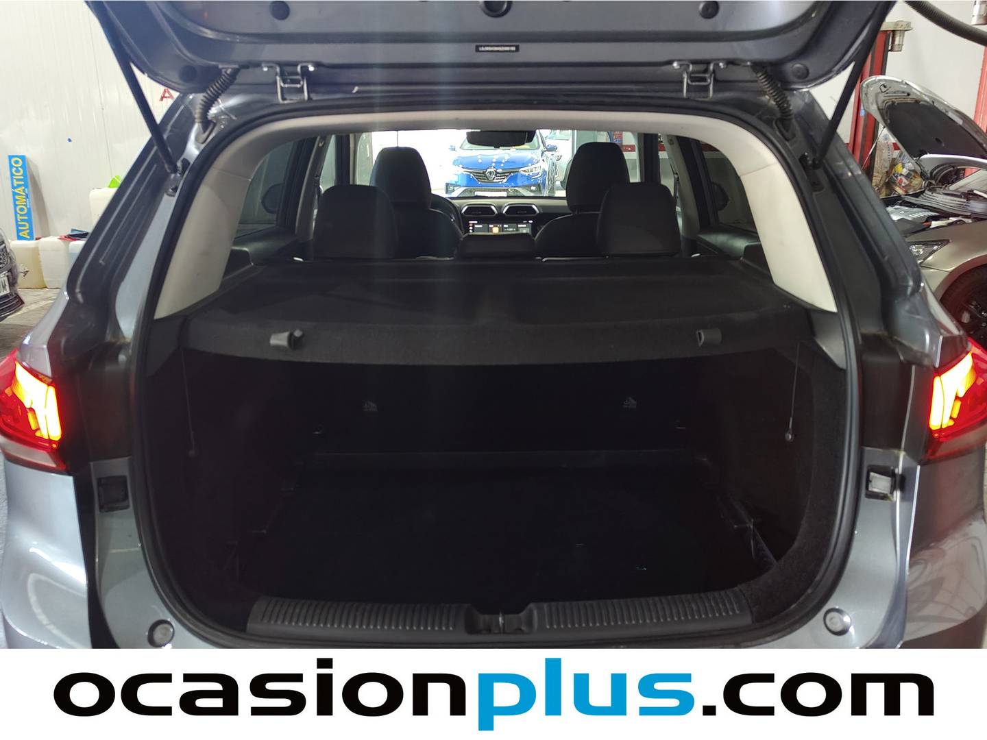 Foto MG ZS MG ZS 1.5 Hybrid+ Luxury (197 CV) siete plazas