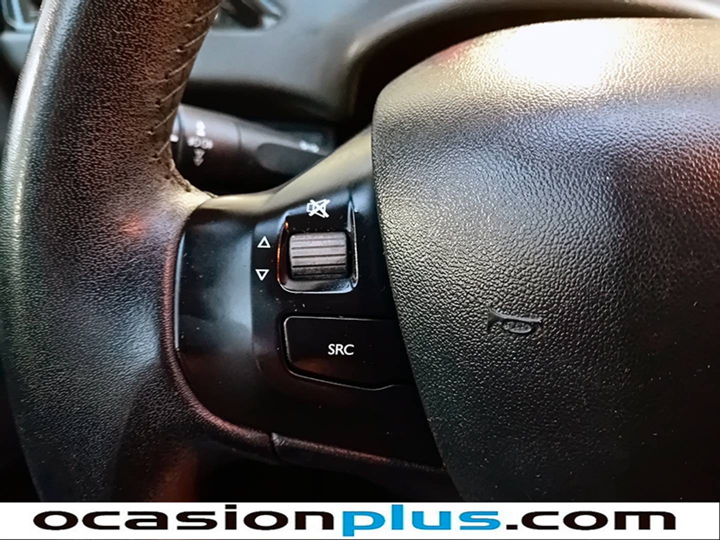 Peugeot 208 Peugeot 208 5P ACTIVE 1.2L PureTech  (82 CV) 2015