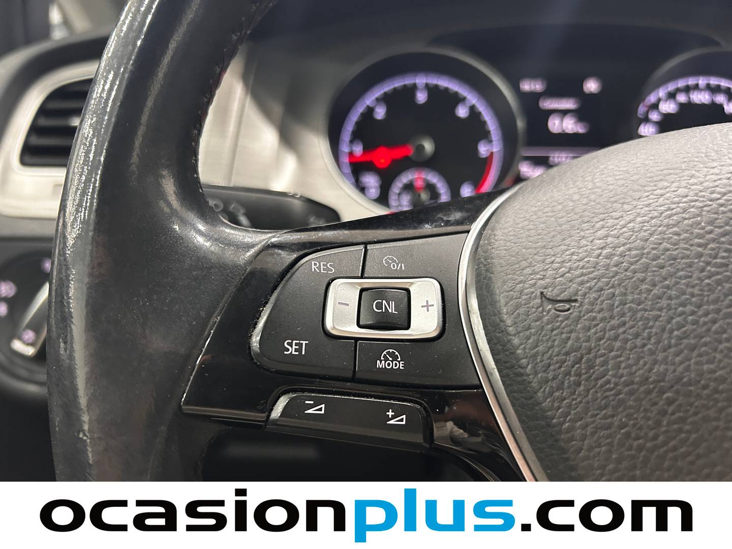 Equipamiento del Volkswagen Golf Volkswagen Golf Advance 1.6 TDI BMT (110 CV)