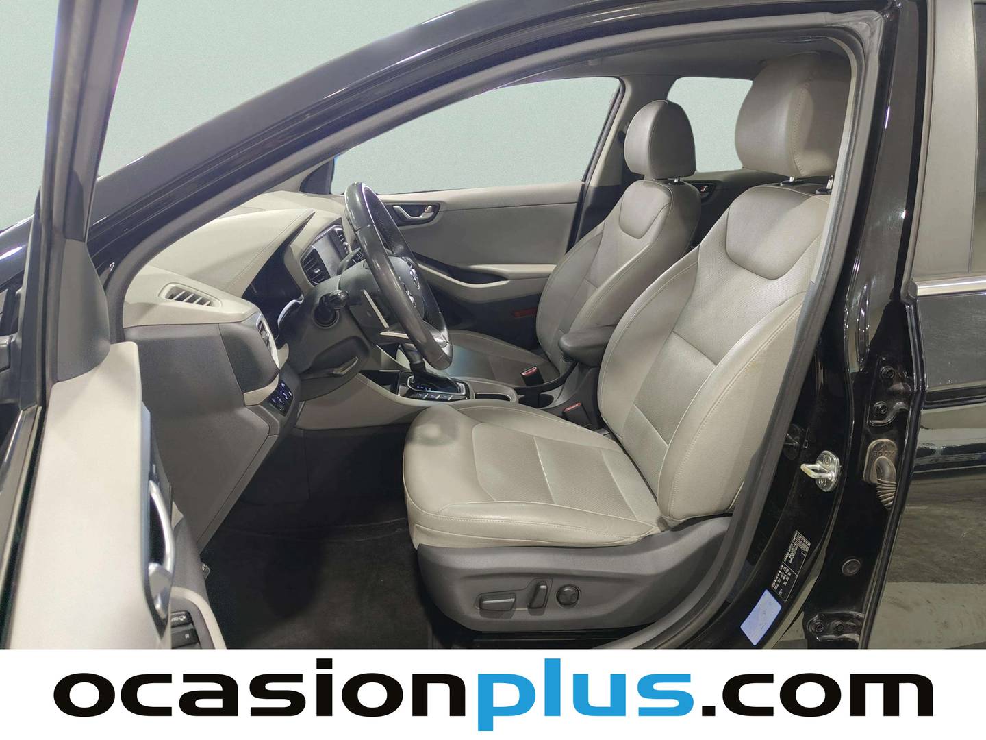 Foto asientos delanteros Hyundai IONIQ Hyundai Ioniq 1.6 GDI HEV Style DCT (141 CV)