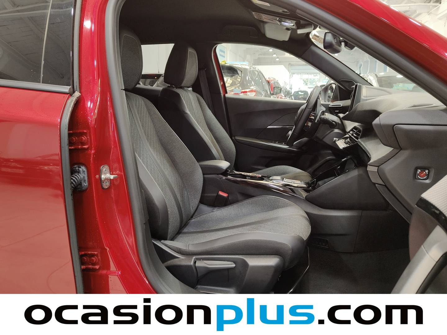 Peugeot 2008 Peugeot 2008 Allure Hybrid eDCS6 (145 CV) km 0