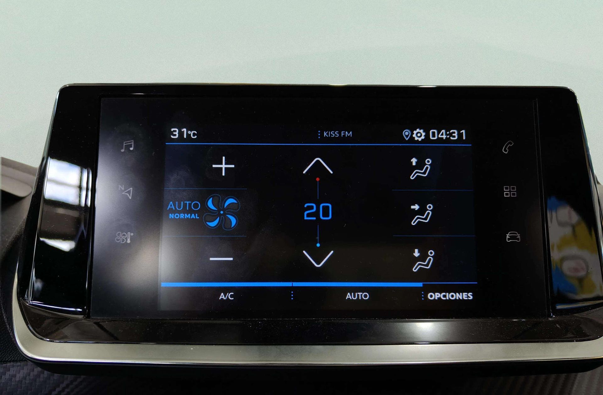 Peugeot 208 PureTech 100 Allure Pack - foto 28