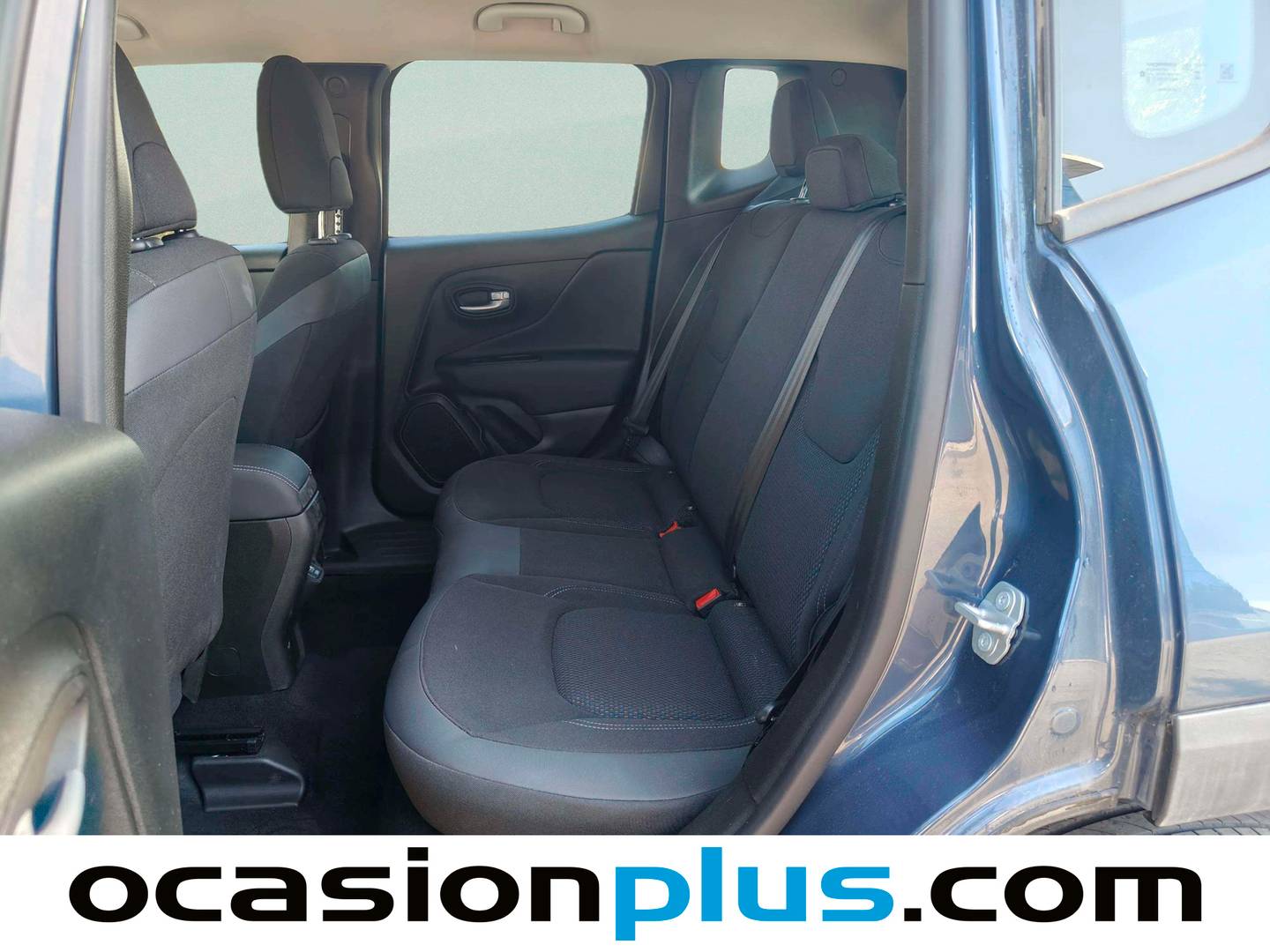 Foto asientos traseros Jeep Renegade Jeep Renegade eHybrid 1.5 Altitude DCT (130 CV)
