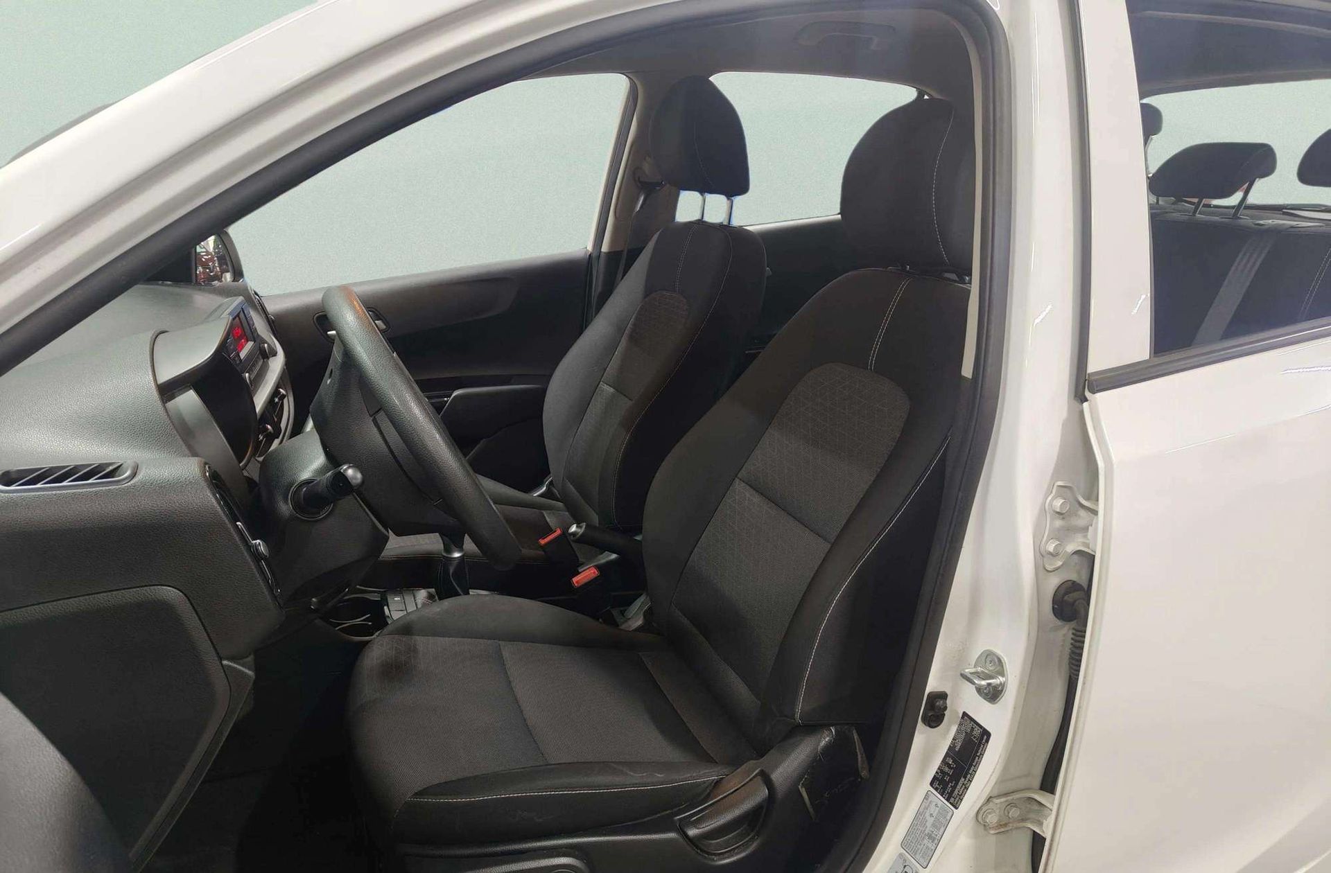 Kia Picanto 1.0 DPi Concept Pack Comfort - foto 8