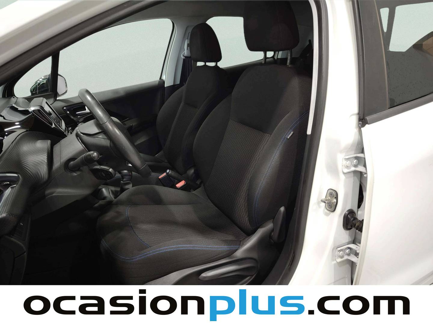 Foto asientos delanteros Peugeot 208 Peugeot 208 PureTech 82 Style (82 CV)