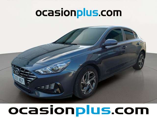 Hyundai i30 Fastback 1.0 TGDI 48V Klass (120 CV) de segunda mano