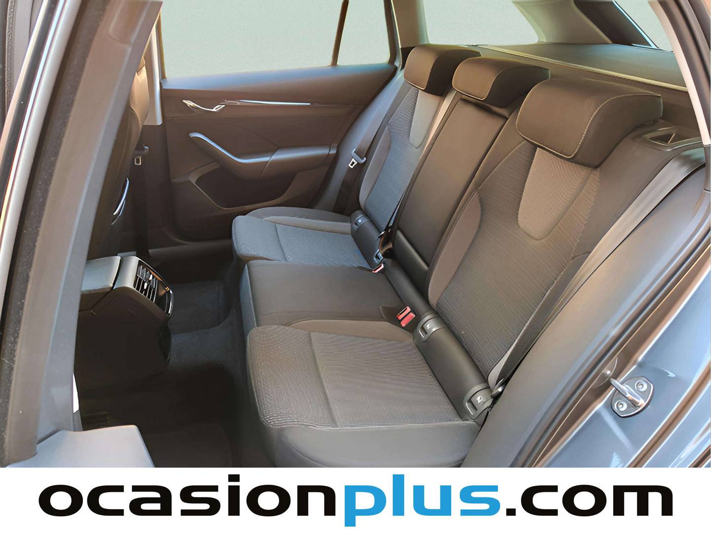 Foto asientos traseros Skoda Octavia Skoda Octavia Combi 1.0 TSI Ambition (110 CV)